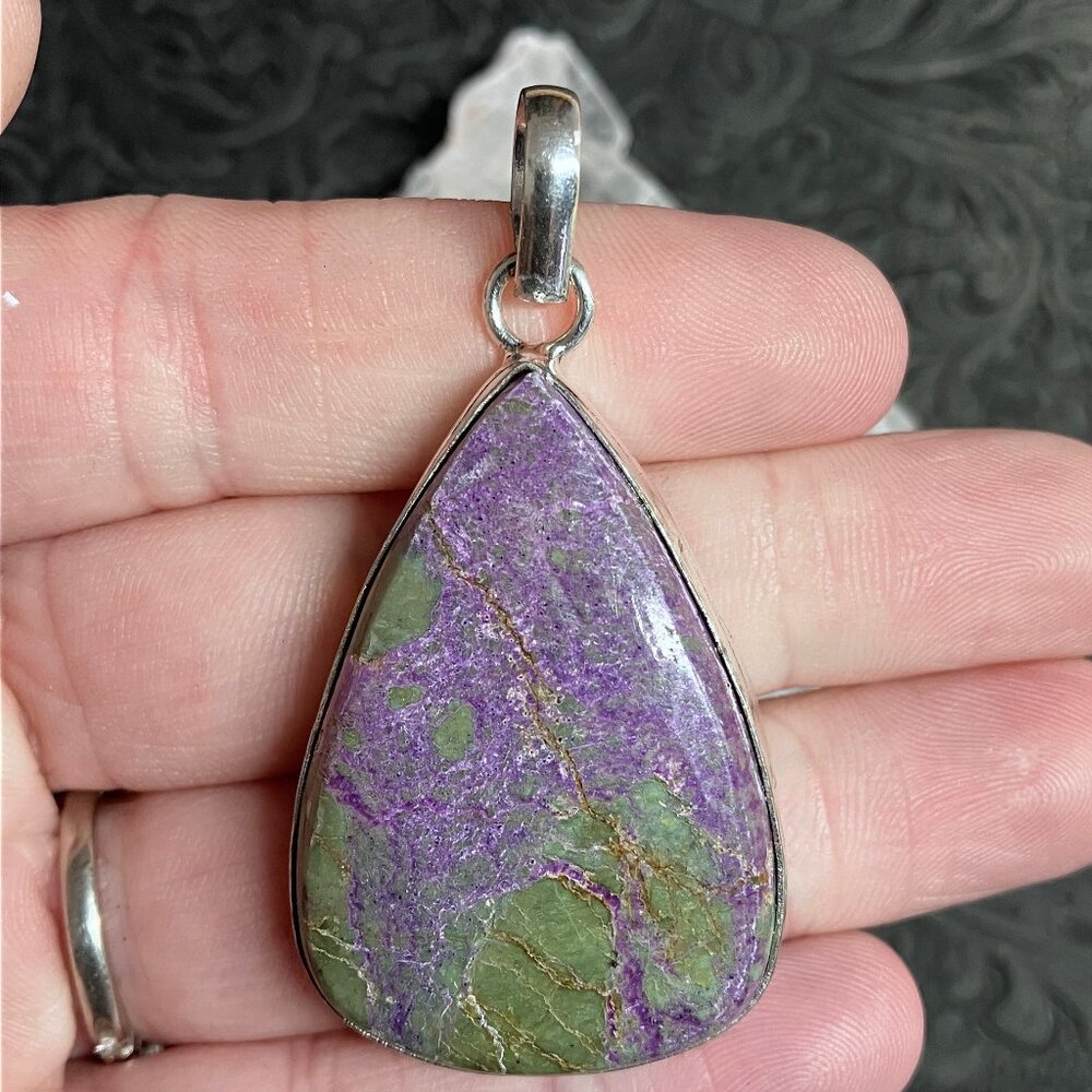 Atlantisite Tasmanite Stitchtite in Serpentine Pendant Stone Crystal Jewelry